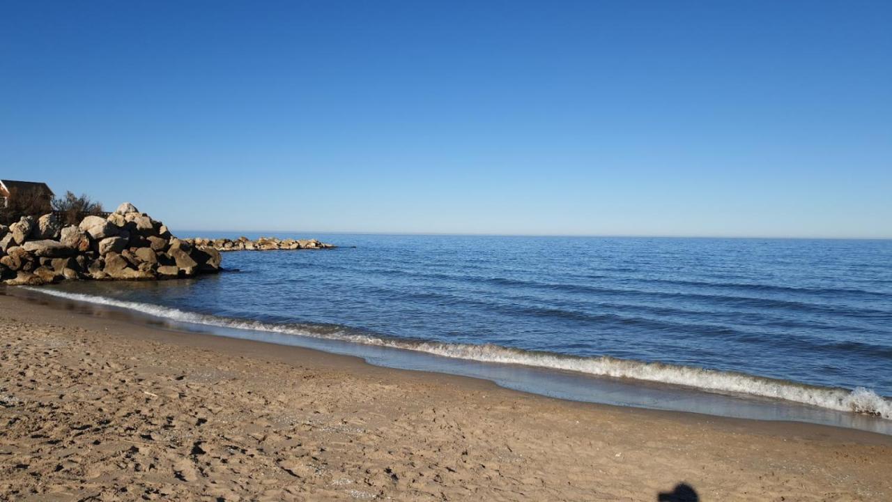 Vacansis Habitaciones De Hostal A Primera Linea De Playa En Кульєра Екстер'єр фото