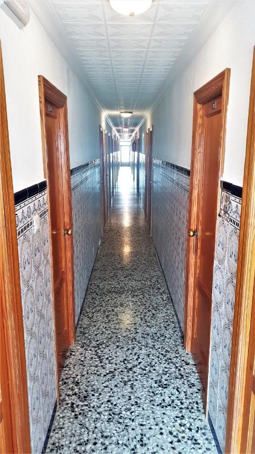 Vacansis Habitaciones De Hostal A Primera Linea De Playa En Кульєра Екстер'єр фото